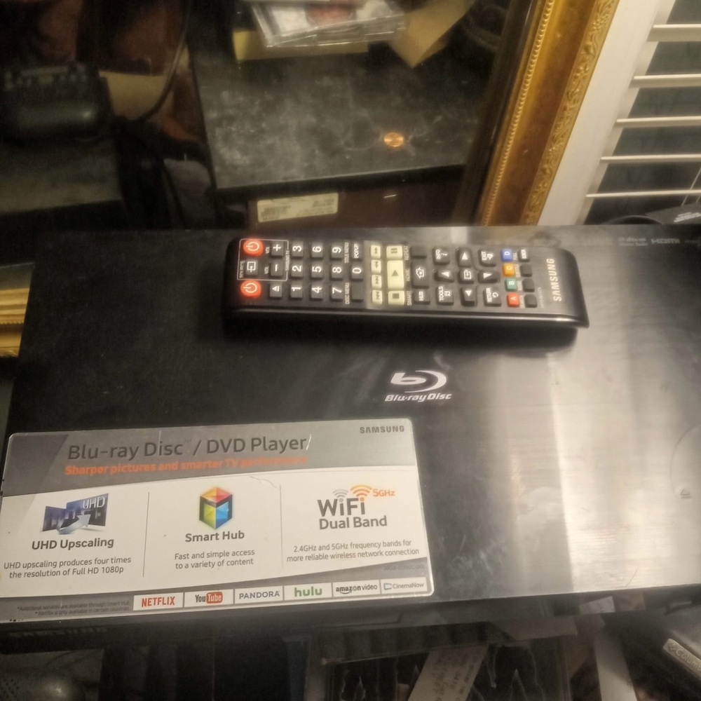 UDP 203 ultra blu-ray and Dvd player